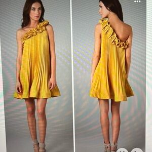 BCBG Maria cece starburst one shoulder dress canary yellow/gold size small